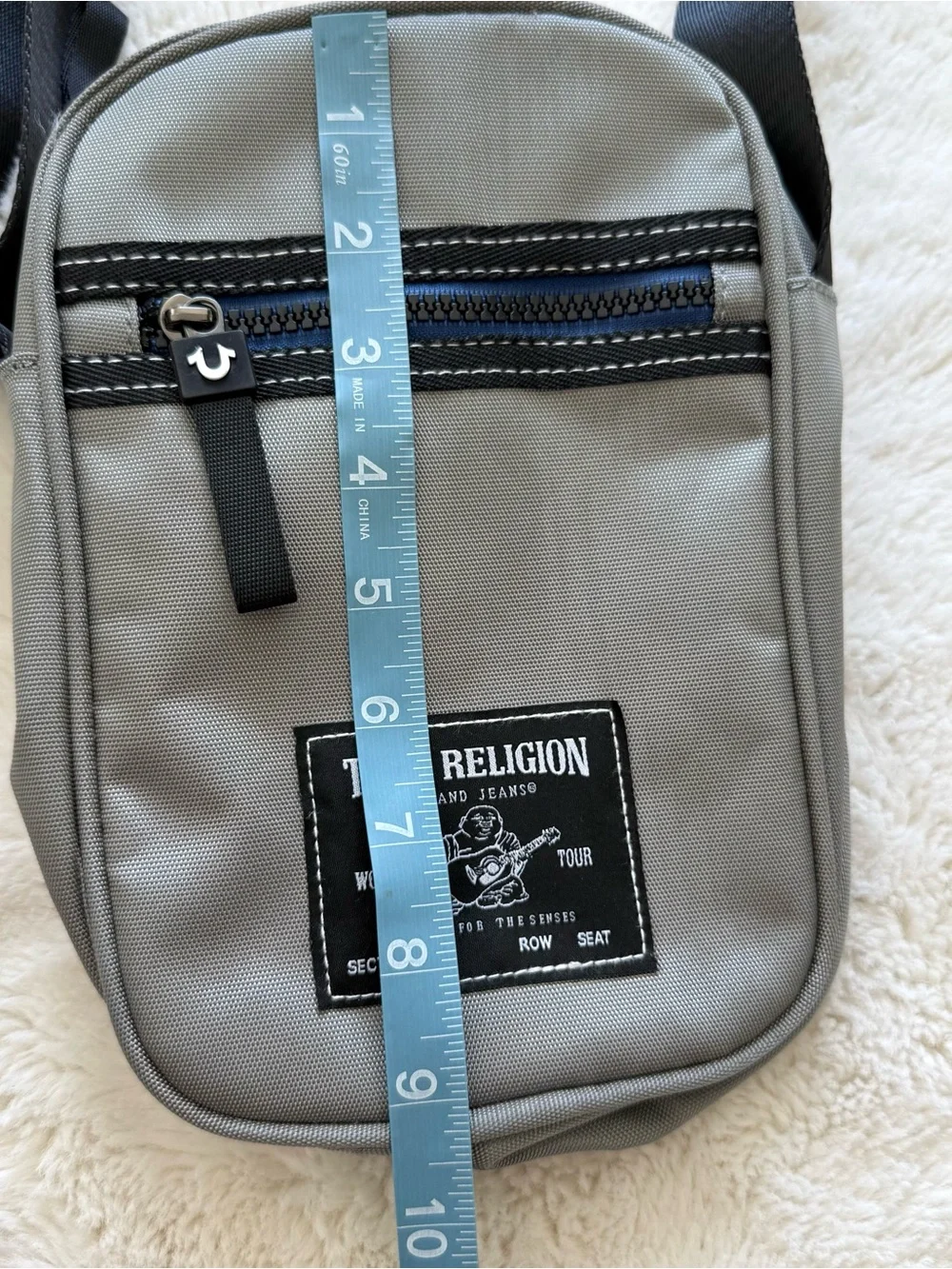 NWT!!! True Religion crossbody bag Retail 40$
